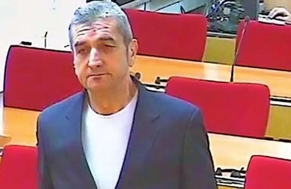 Sodišče BiH je v petek obsodilo bosanskega Srba Branka Vlačo na 15 let zapora zaradi zločinov proti človečnosti v času vojne v BiH med letoma 1992 in 1995