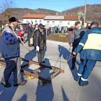 Fe&scaron;ta kalamarov v Kopru