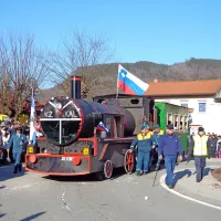 Fe&scaron;ta kalamarov v Kopru