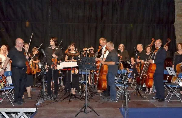 Obalni komorni orkester je gostil orkester s &Scaron;vedske