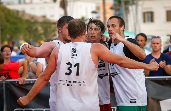 Zmago na zadnjem kvalifikacijskem turnirju rednega dela letošnje sezone  državnega  prvenstva košarke 3x3 je slavilo moštvo Get-Wet.org