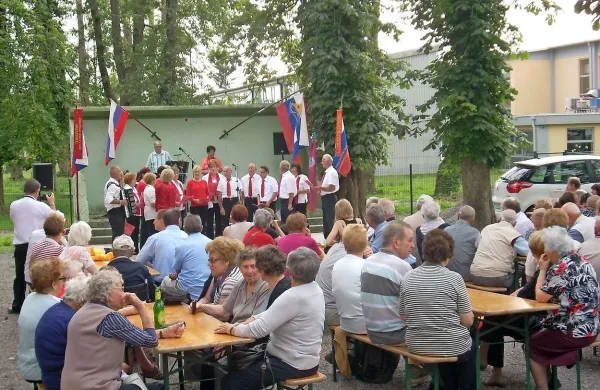 Krajevna organizacija Zveze borcev za vrednote NOB je  pripravila  druženje članov, v spomin na dan borca