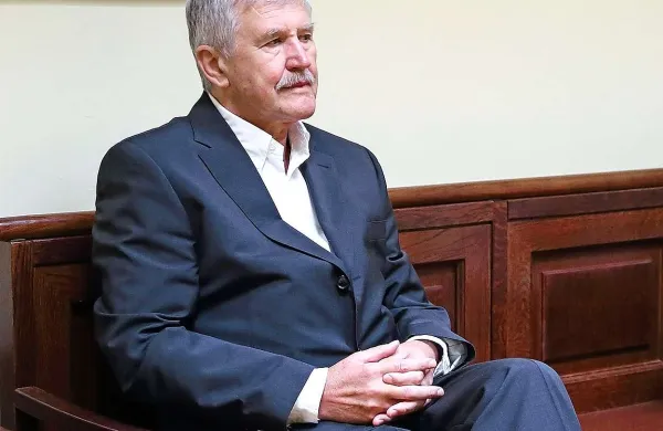 Višje sodišče je razveljavilo sodbo, ki  je Črnigoju naložila  tri leta zapora