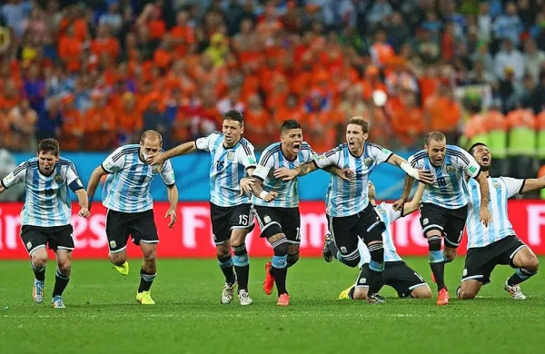 Argentinci so se tako razveselili uvrstitve v finale