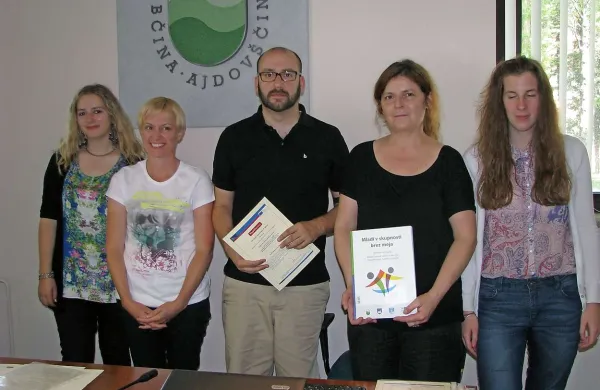 Ajdovci so v projektu Mladi v skupnosti brez meja izdelali pravilnik o štipendiranju 