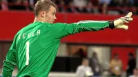 Nemec Manuel Neuer, najboljši vratar svetovnega prvenstva 
v Braziliji, je imel po uradni statistiki na turnirju skupaj 244 
uspešnih podaj, kar je dve več od Argentinca Lionela Messija, 
ki je bil izbran za najboljšega igralca SP