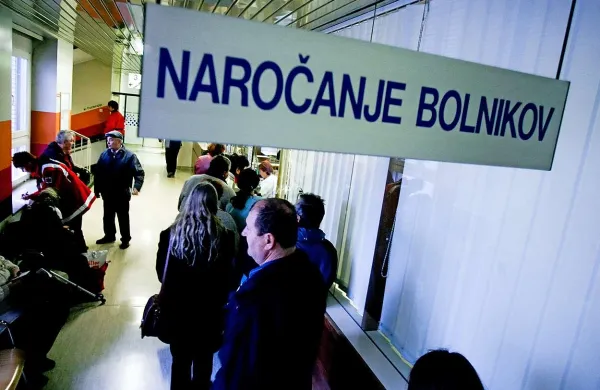 Komisija, ki opravlja nadzor nad izvajanjem otroškega kardiokirurškega programa UKC Ljubljana, je  opravila pogovore z zdravniki in naključno izbranimi starši. Podatke  bodo pregledali v naslednjih tednih.