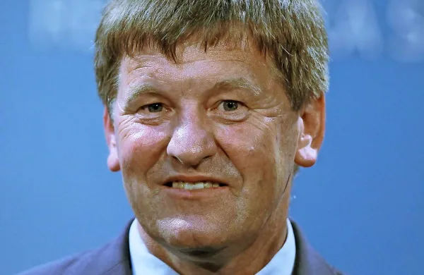 Predsednik SLS Franc Bogovič je že po objavi prvih rezultatov v nedeljo zvečer napovedal, da bo odstopil, če bo SLS izpadla iz parlamenta