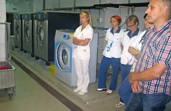 Nova sodobna pralnica v Domu starejših občanov v Ilirski Bistrici  prinaša zavodu velik energetski prihranek