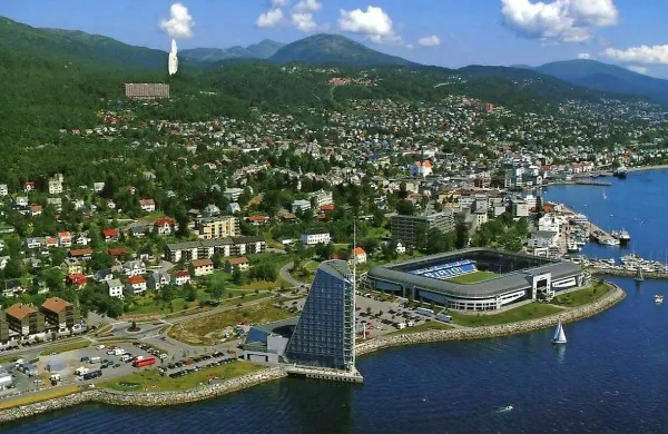 Idiličen stadion v idiličnem kraju