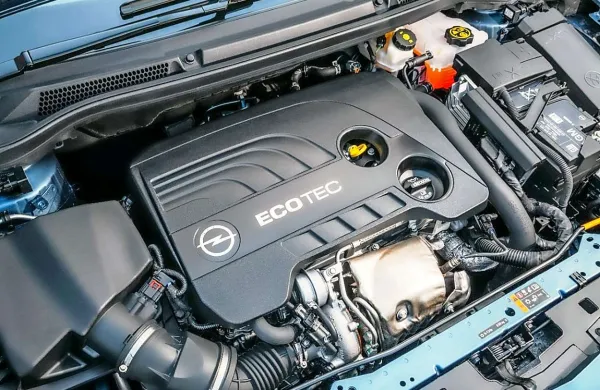 Motor je pravi adut prenovljene insignie
