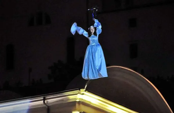Dora Kovač je bila prva princeska, ki se je spustila s piranskega zvonika