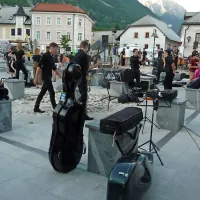 Bovec je  muziciral skupaj z mladimi glasbeniki 