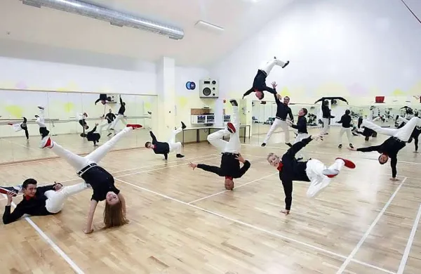 Go-Breakersi iz V.I.P. Dance Company so spet zablesteli