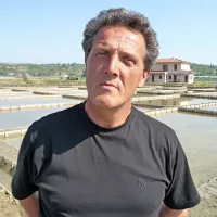 Dario Sau: “Solinarji in najemniki že težko čakajo na prve kristale soli, ker je od tega odvisen tudi  njihov zaslužek.”