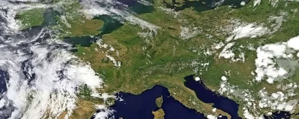 Nad nami se še zadržuje subtropski anticiklon