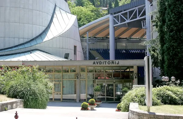 Kavarna portoroškega Avditorija bo odprla vrata primorskim talentom