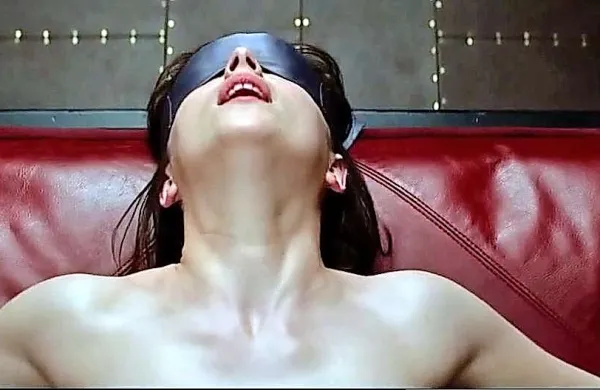 Dakota Johnson kot Anastasia Steele