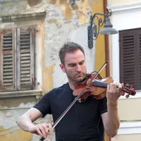 Stefan  Milenkovich na generalki ...