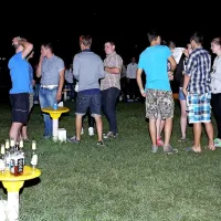 V slogu Severinine najnovejše uspešnice Uno momento, v kateri pravi: “Koliko pijem, nije humano. Subota je dan za alkohol ...” 