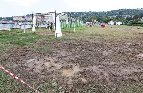 Za malo najemnine veliko glasbe in &scaron;e več smeti