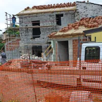 Hiša opajske tradicije v središču vasi bo predstavljala  tipično kraško hišo