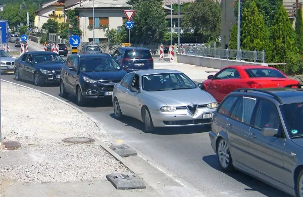 Zbrali več kot tisoč podpisov