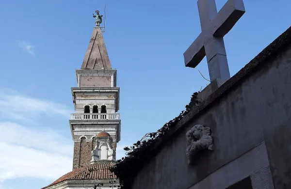 V koprski škofiji deluje še 142 duhovnikov, letos  se jim ni pridružil noben novomašnik