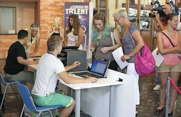 Na predizboru v portoroškem Avditoriju so številni težko čakali na prijavo