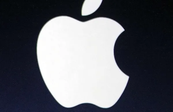 Ameriški tehnološki velikan Apple naj bi najnovejši različici svojega paradnega mobilnika predstavil 9. septembra