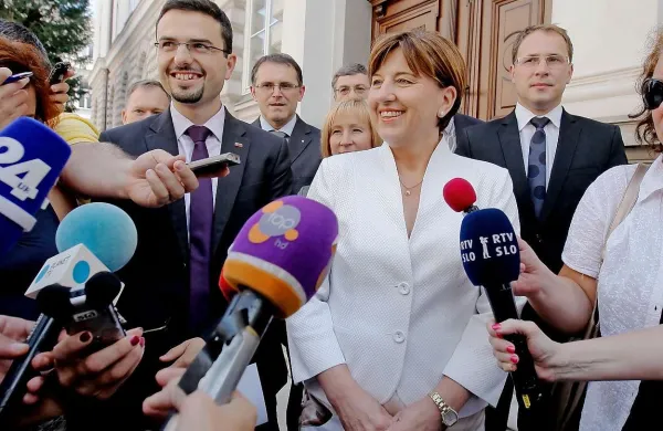 NSi po besedah predsednice stranke Ljudmile Novak “ni ravno na poti v koalicijo”, še vedno pa ni zaprla vrat