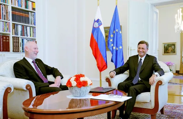 Milan Brglez in Borut Pahor sta dorekla roke, ki bi se jih veljalo držati, če želi Slovenija do vlade priti čim prej