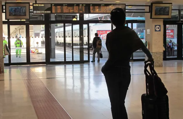 Epidemijo ebole so razglasili za nevarnost mednarodnih razsežnosti, zato so možne omejitve  mednarodnih potovanj ali celo zaprtje meja