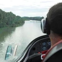 Nekaj metrov nad gladino reke Soče