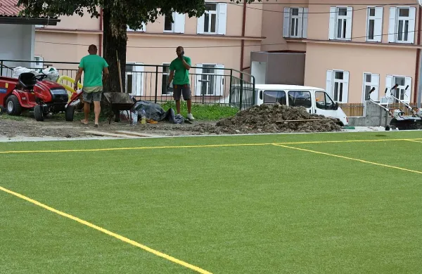 Hitijo z zaključevanjem naložb