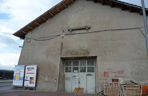 Koprski center Karitas po novem deluje v skladiščih soli ob severni obvoznici