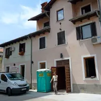 V prostore nekdanje gostilne na Gramscijevem trgu se bo Rdeči križ preselil čez nekaj tednov