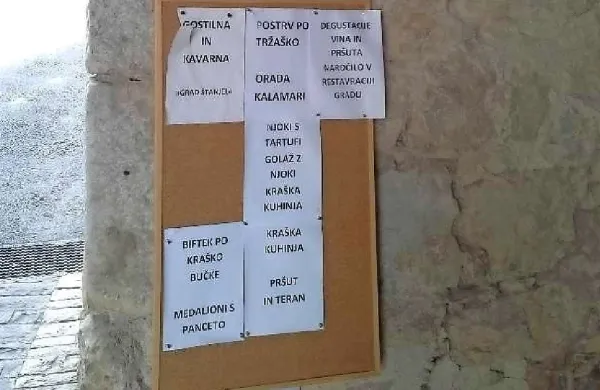Takšen je jedilnik v grajski restavraciji, ki naj bi slovela po svoji kulinariki. Fotografijo nam je poslal bralec.
