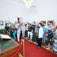 Gneča v uradu predsednika republike