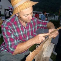 Ambrož Skočir je pokazal, kako zelo zapleteno je brušenje žage