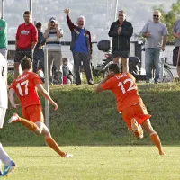 Tako sta se tretjega zadetka veselila podajalec Marko Vukelić (št 17) in dvojni strelec Mark Božič (št 12)