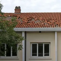 Zračni vrtinec po&scaron;kodoval streho &scaron;ole v Zgoniku