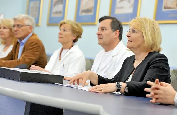 Epidemija ebole  bo po oceni WHO trajala še nekaj mesecev