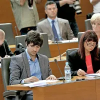 Poslanci ZL