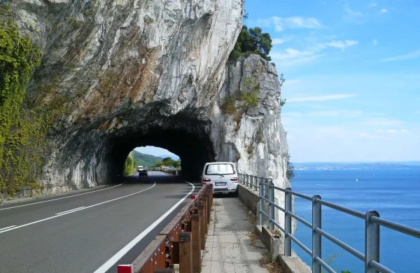 Blizu Trsta je ponoči umrl 24-letni motorist
