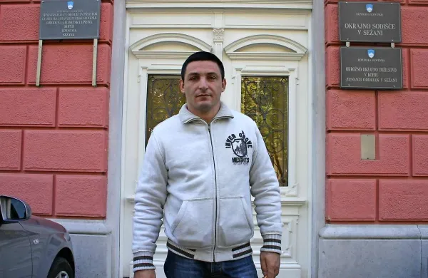 Matjaž Trampuž januarja letos, ko ga je sežansko sodišče obsodilo zaradi vlomov v šest kraških cerkva