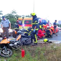 Italijanski voznik avta je zbil Poljakinjo z motorjem