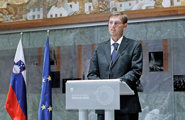 Mandatar Miro Cerar bo prihodnjega predsednika Evropske komisije Jean-Clauda Junckerja glede postopka izbire kandidata za komisarja iz Slovenije kontaktiral v teh dneh, navajajo v SMC