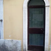 Kidričeva ulica 6: že pred več kot 15 leti zaprta fotokopirnica