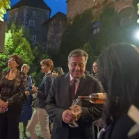 Kozarec briškega vina za Zorana Jankoviča